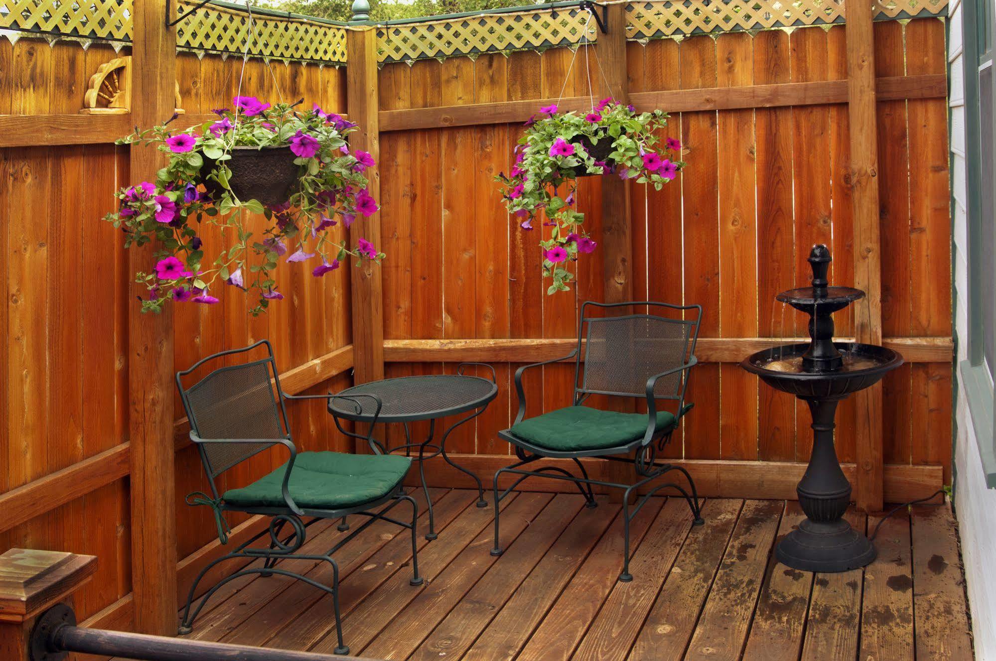 The Historic Elk Mountain Hotel Exterior photo