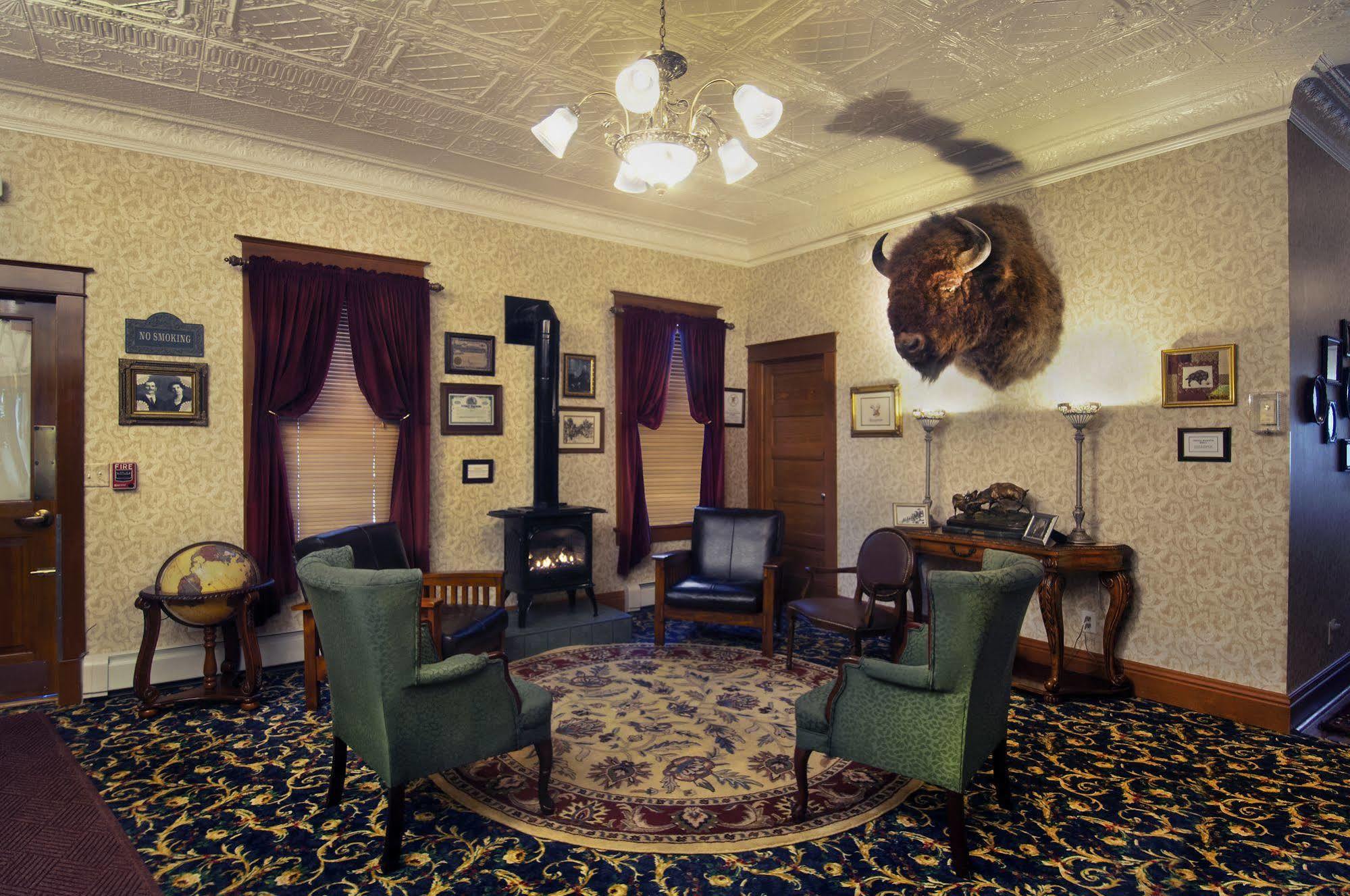 The Historic Elk Mountain Hotel Exterior photo